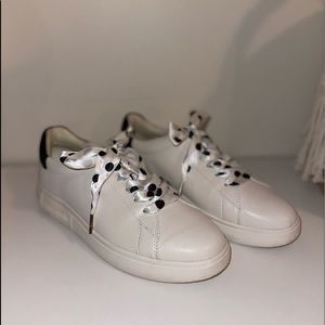{•Kate Spade Sneakers•}